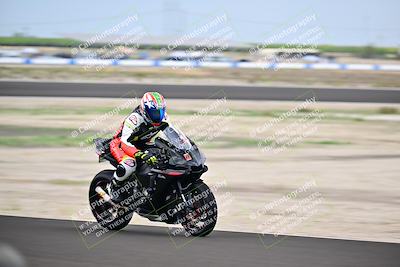 media/Apr-18-2025-TrackDaz (Fri) [[45f5874c44]]/A Group/Session 4 (Turns 5 and 6 - Inside)/